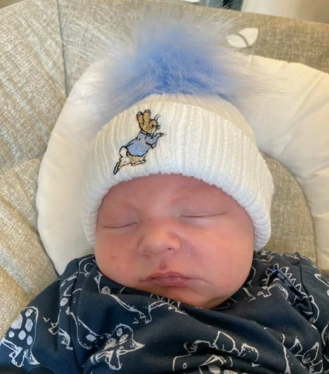 Baby White Knitted Rabbit Hat Blue Single Fluffy Faux fur Pom