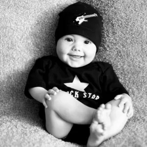 Black Applique Hat with Black Guitar