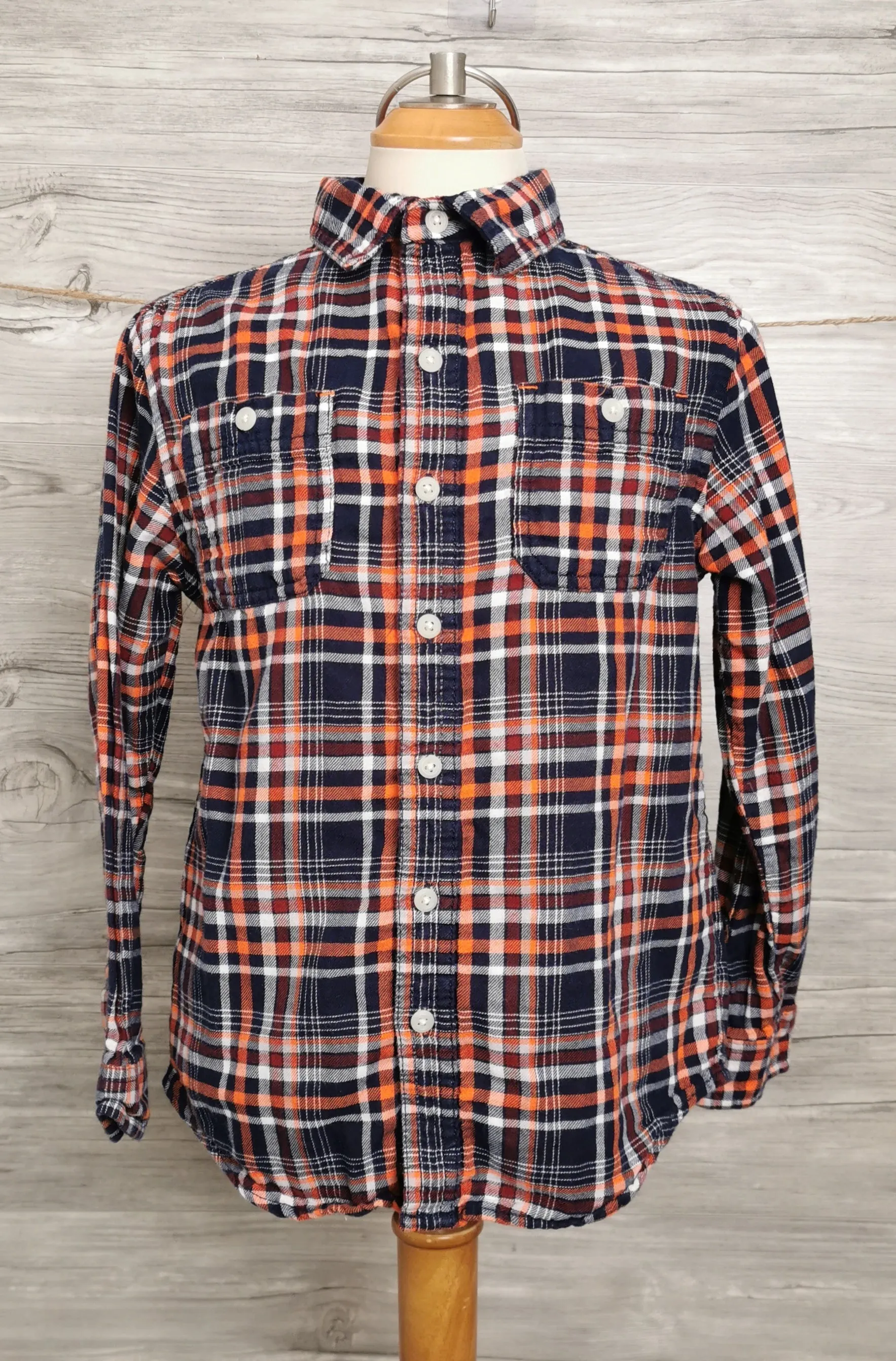 BOY SIZE MEDIUM (7/8 YEARS) - CRAZY 8, Soft Flannel Dress Shirt EUC B33