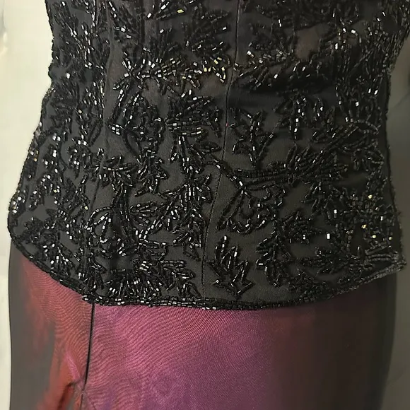 Cache elegant silk Two Piece Evening Gown Dress Beaded Top &amp; Matching Maxi Skirt