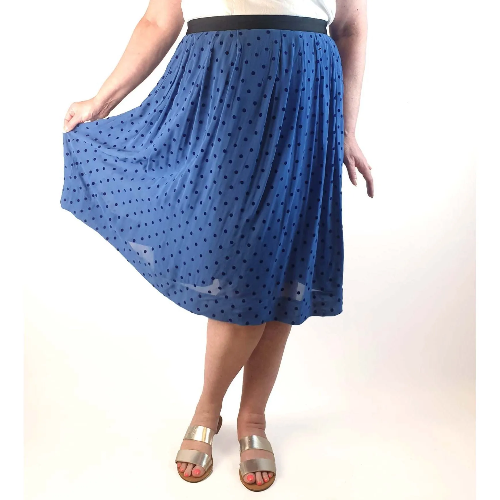 Emily and Fin blue polka dot skirt size XXL