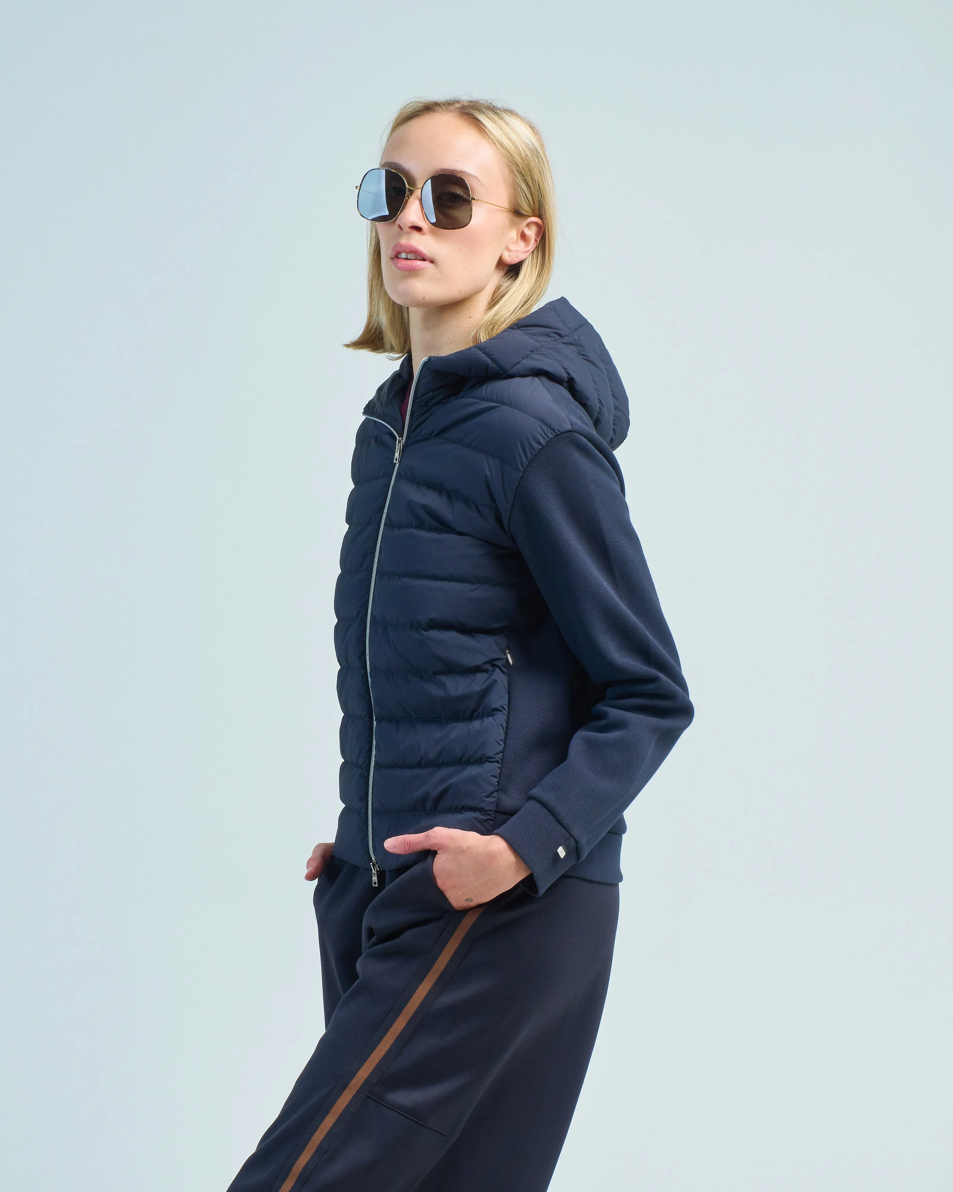 hooded sweatshirt w/ nylon quilted front