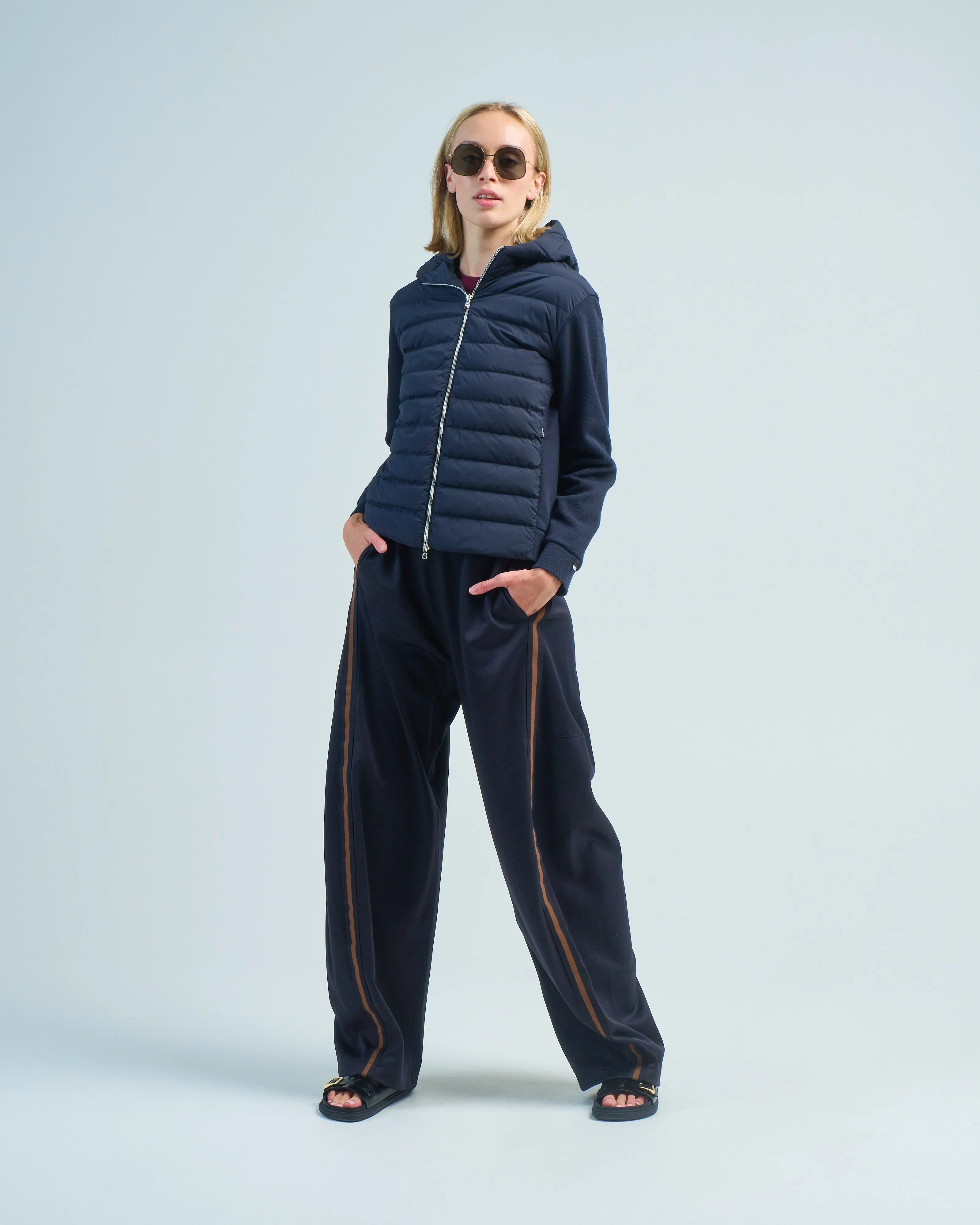 hooded sweatshirt w/ nylon quilted front