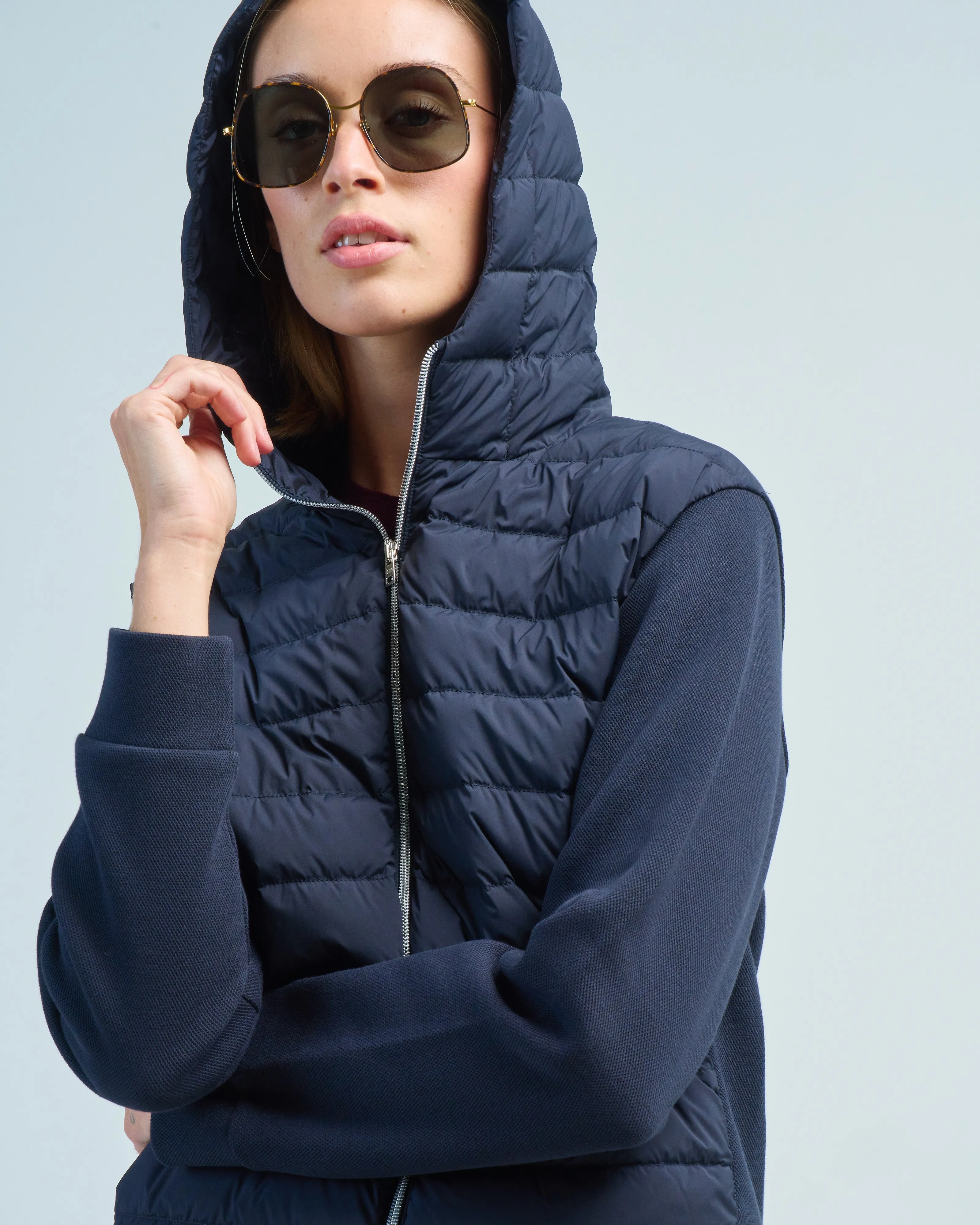 hooded sweatshirt w/ nylon quilted front