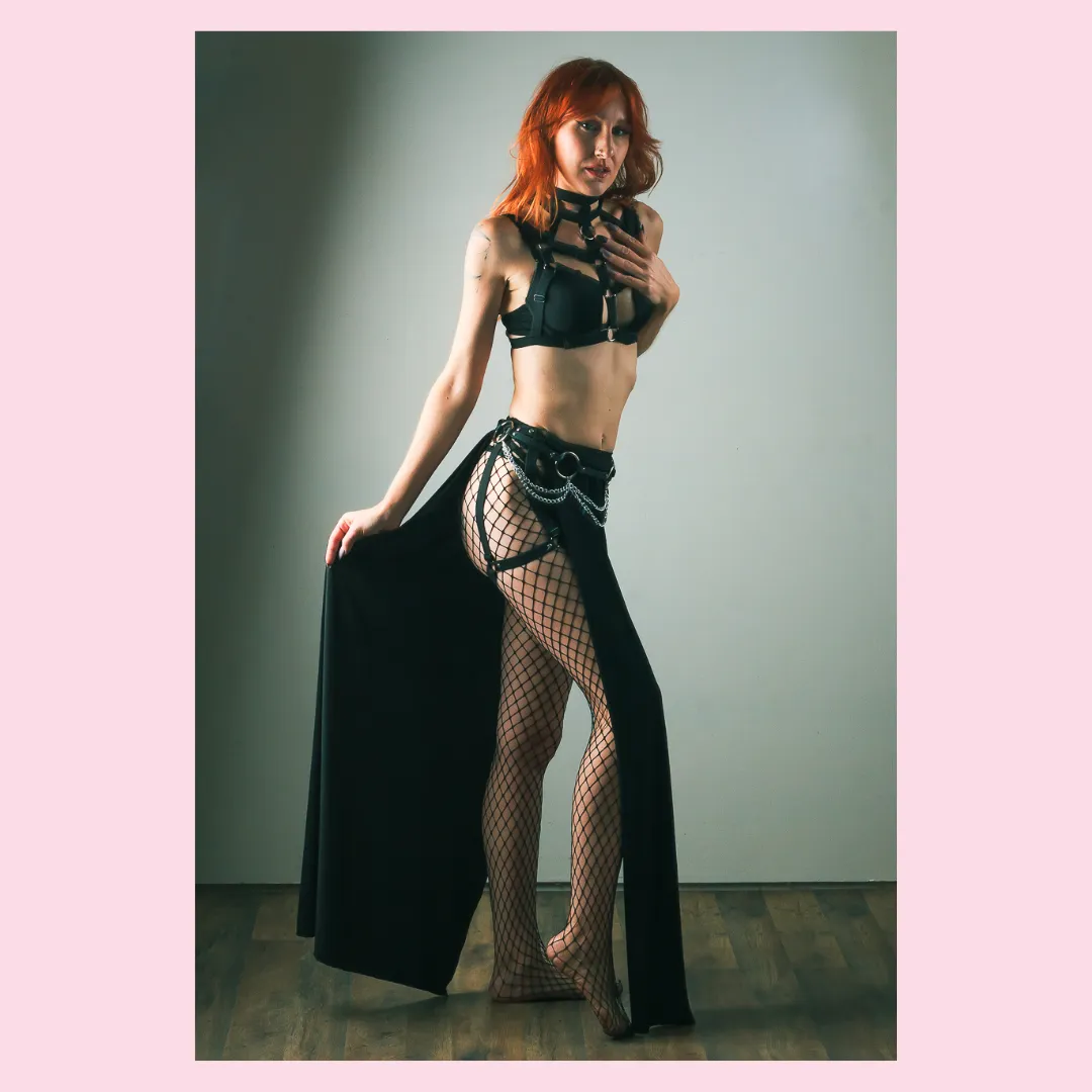 Isabel skirt with thigh garters more fabrics
