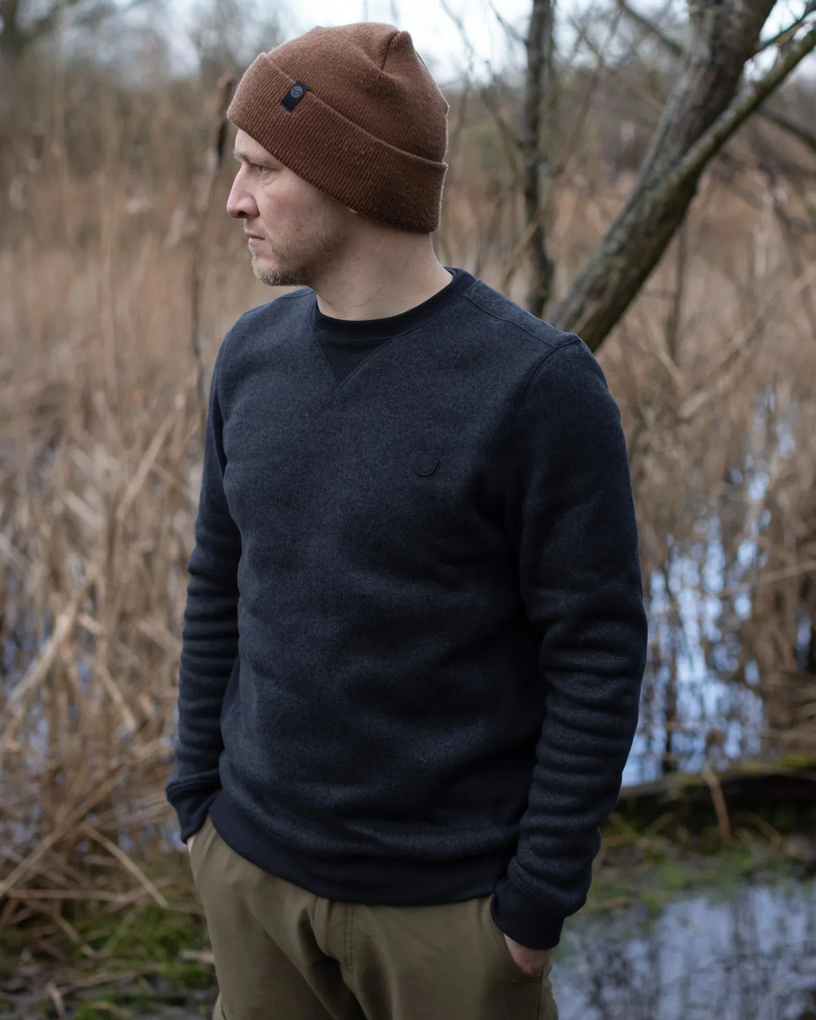 KORDA Crew Neck | Charcoal