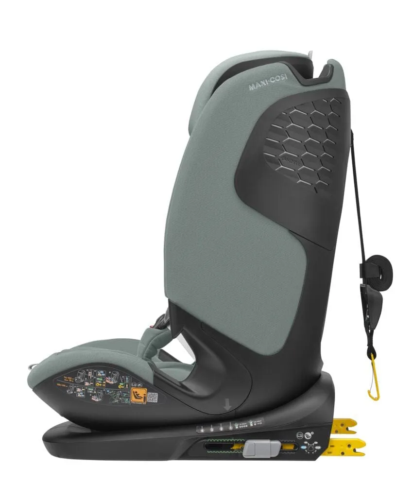 Maxi-Cosi Titan Pro i-Size Car Seat in Authentic Grey 2