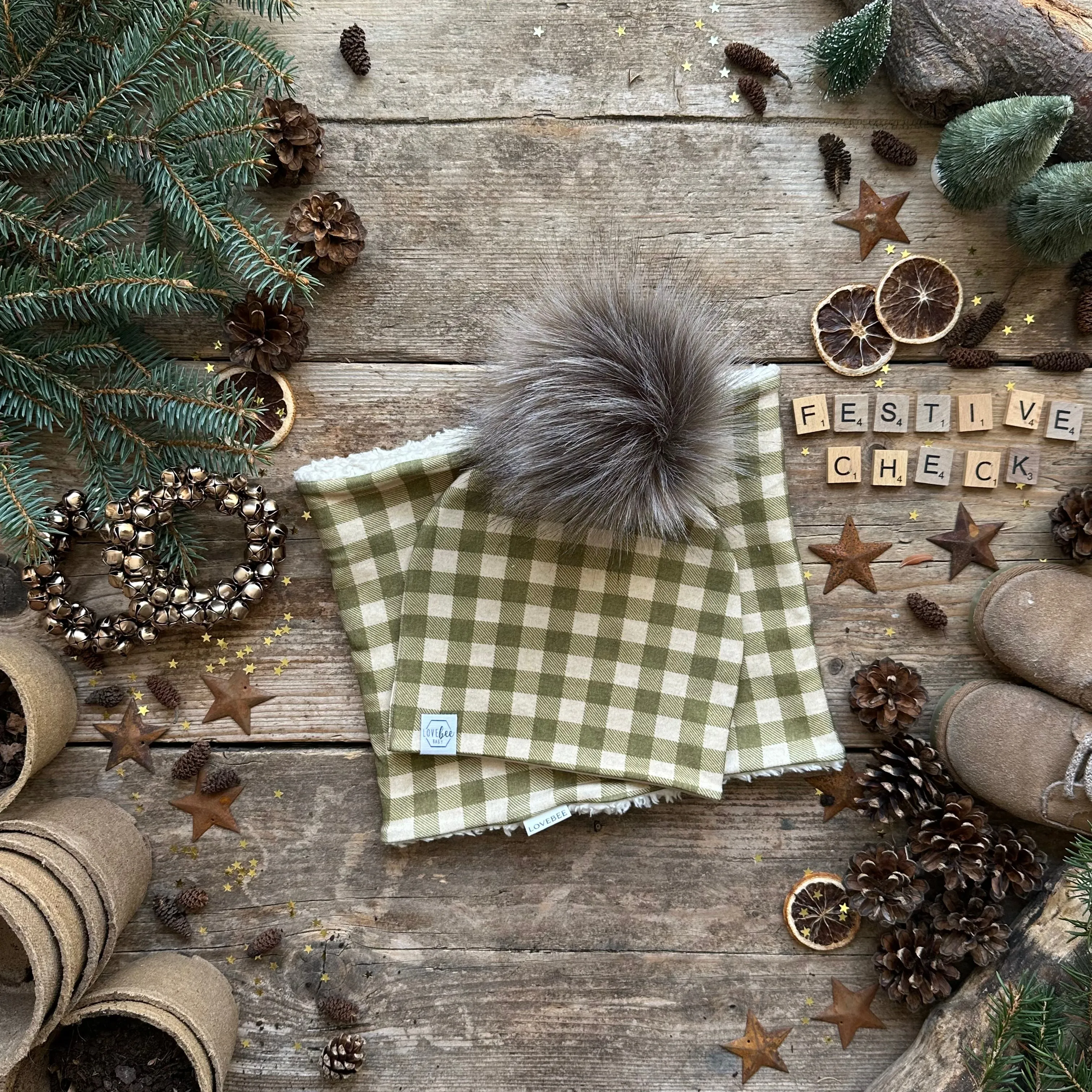 Moss Check Bobble Hat