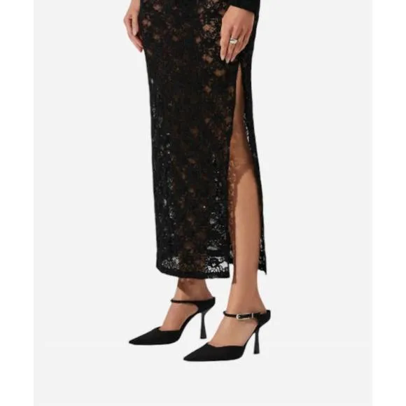 NEW ASTR roux skirt in black