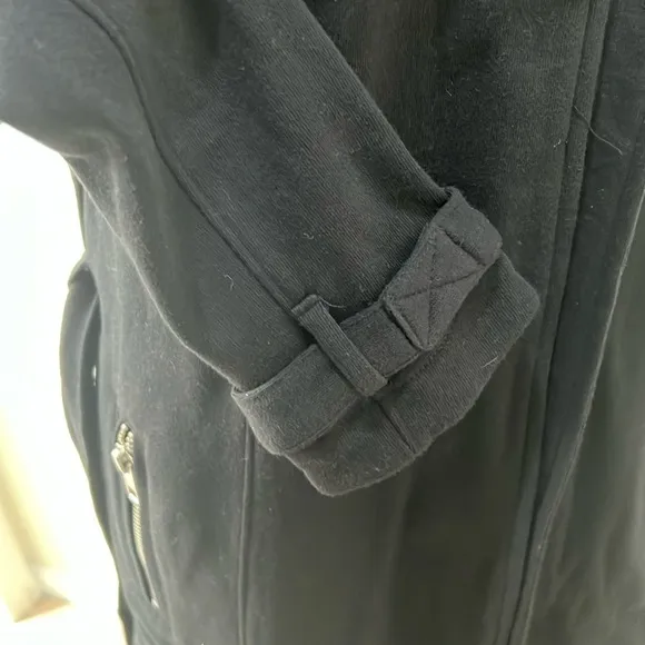 NWT-Chaser Black Long Trench Coat with Wide Lapels and Belt, zipper pockets