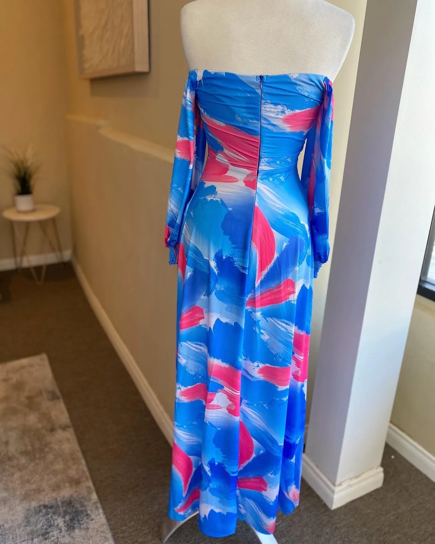 O/S Keyhole Slit Dress FINAL SALE