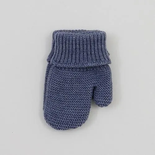 Pangasa Spanish Matching Mittens