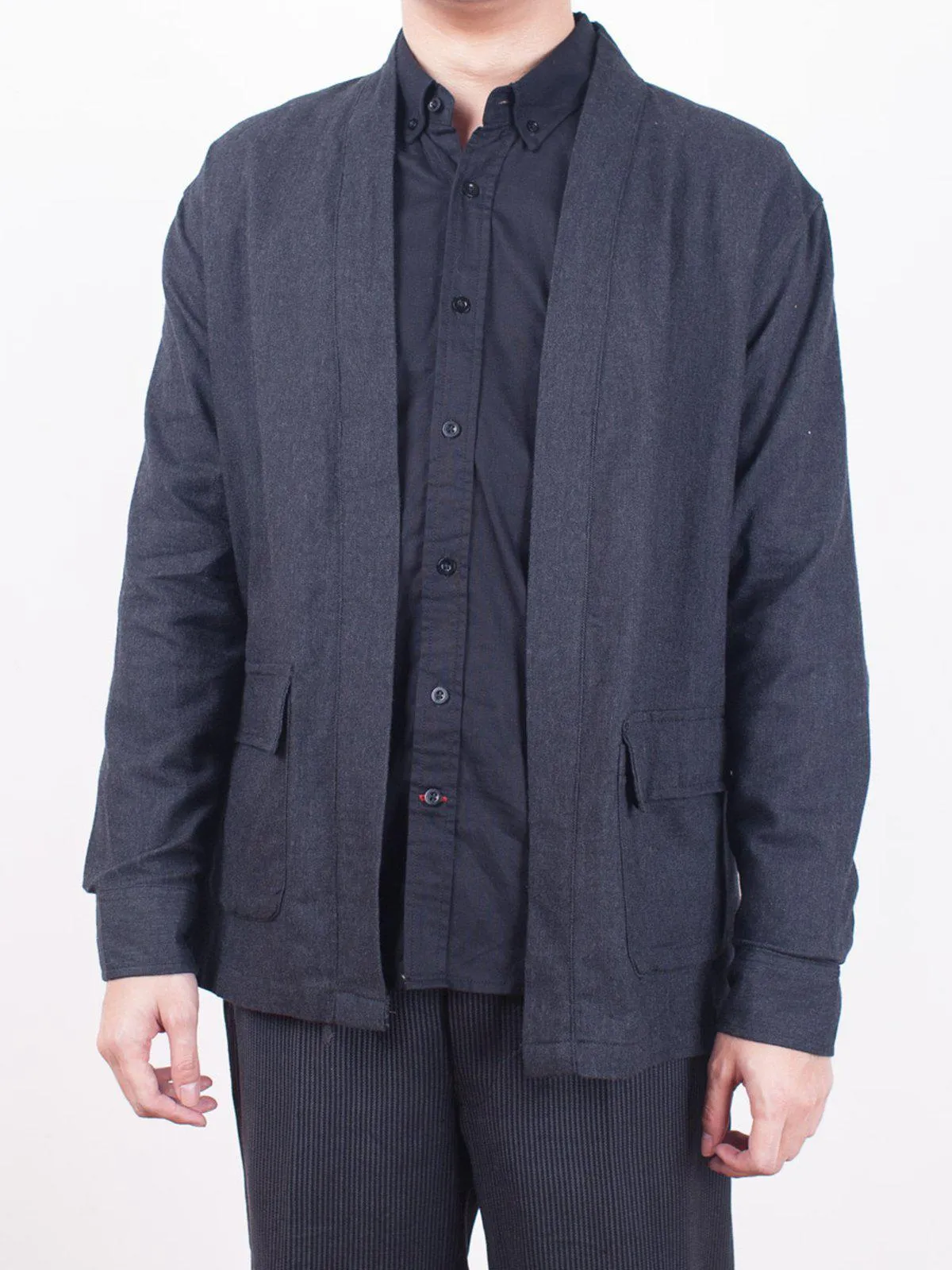Qutn Throw On Midnight Flannel