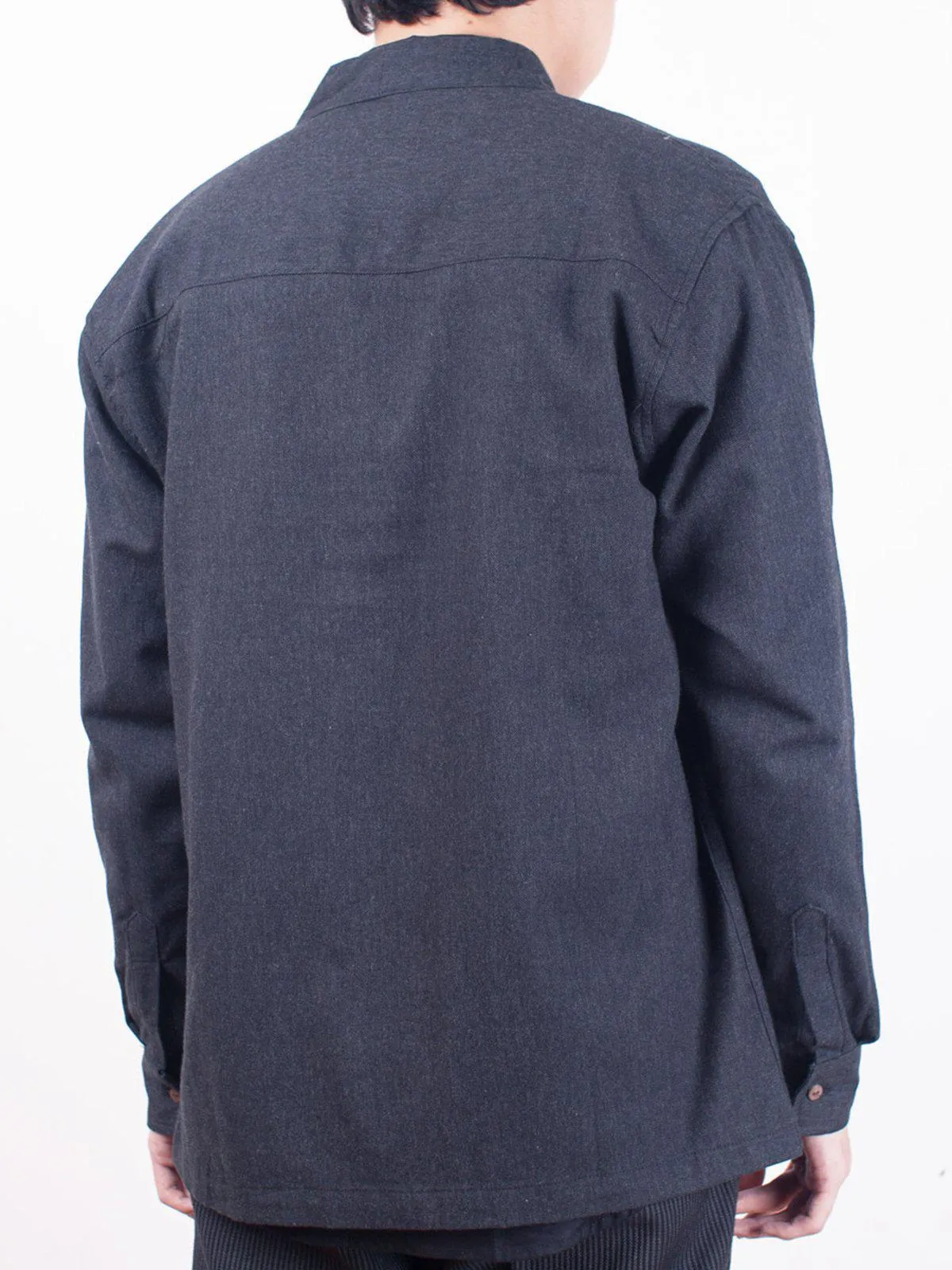 Qutn Throw On Midnight Flannel