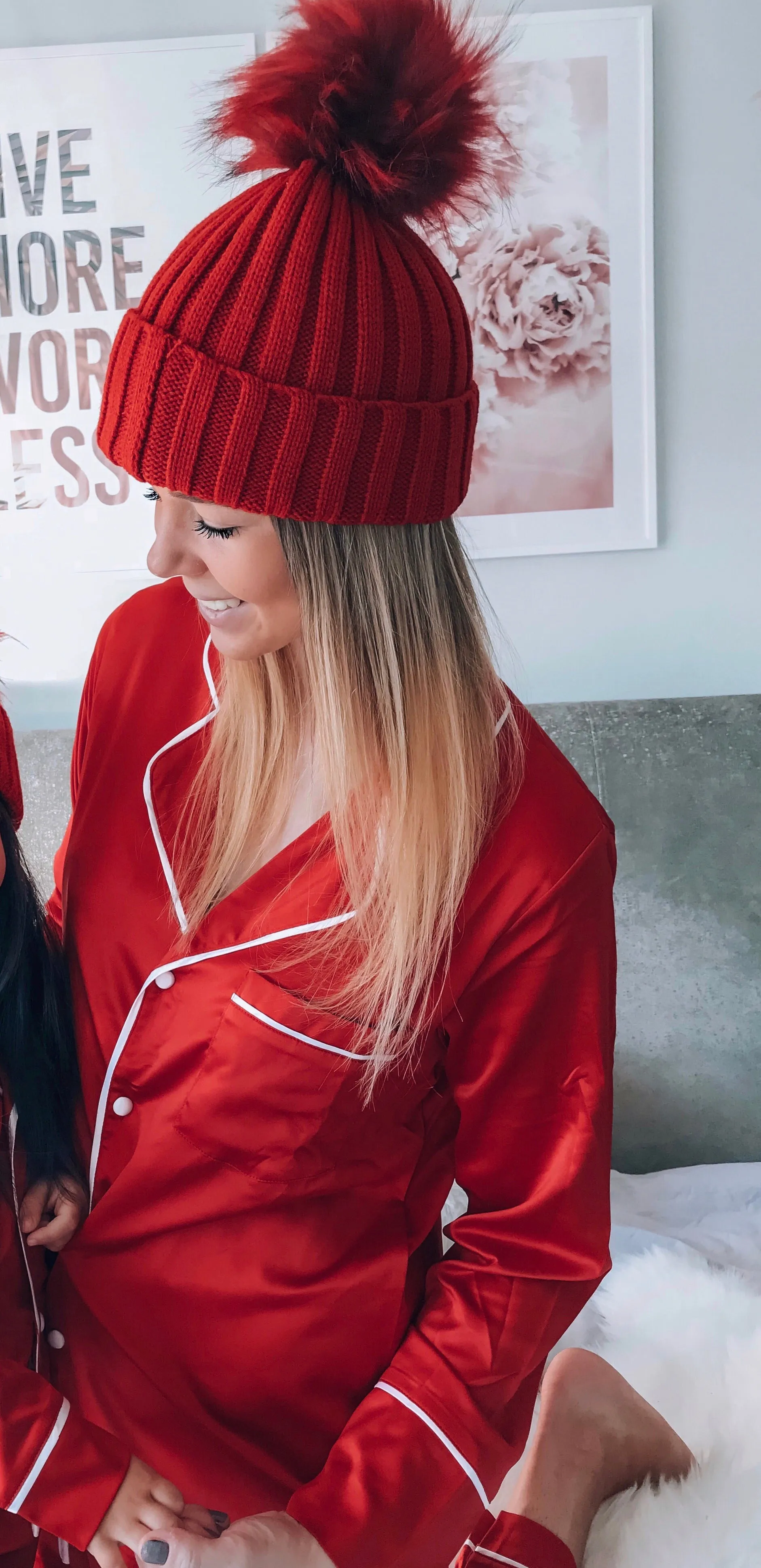Red bobble hat - ADULT