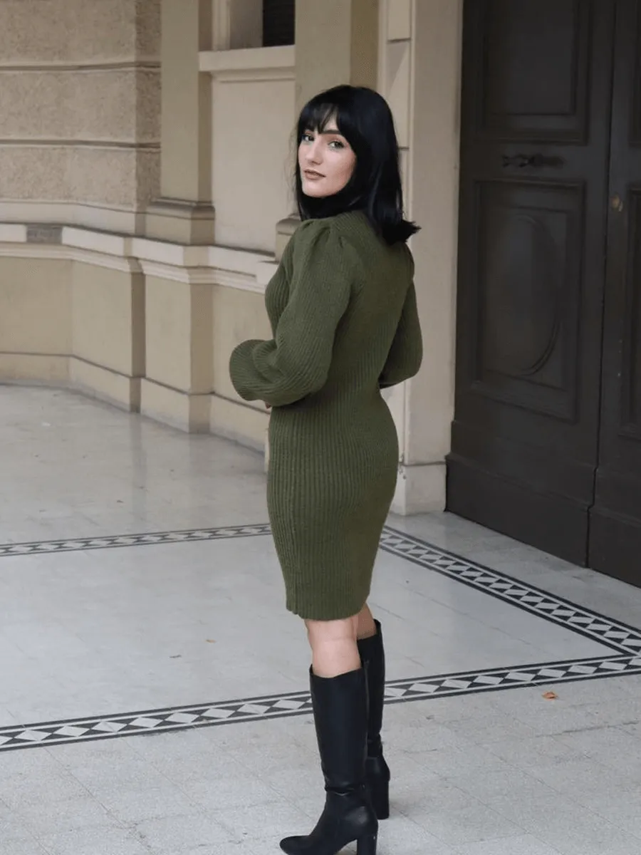 Robe pull longue col roulé en maille côtelée manches ballon