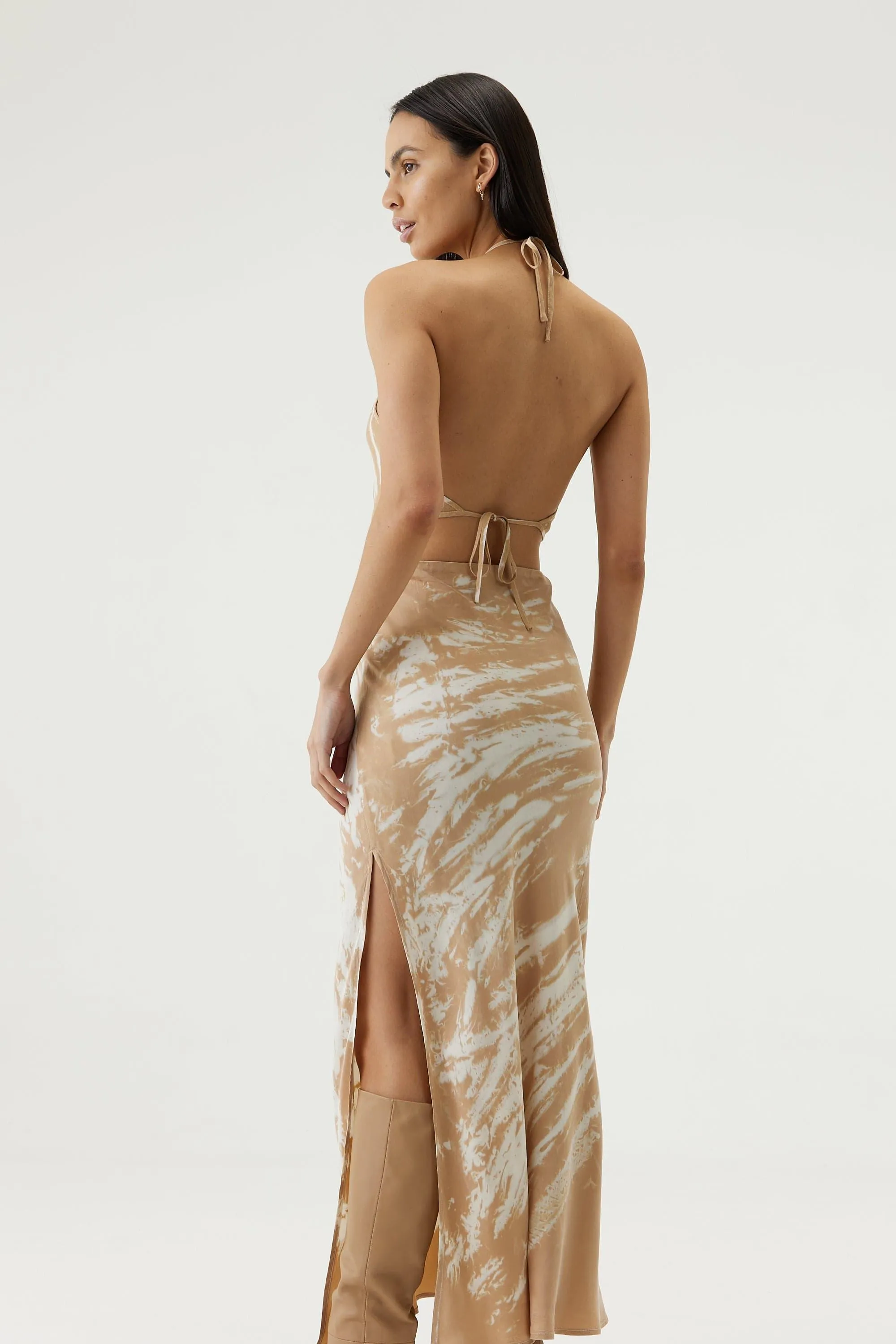 TWIST THROUGH BIAS HALTER TOP | TAN TIE DYE