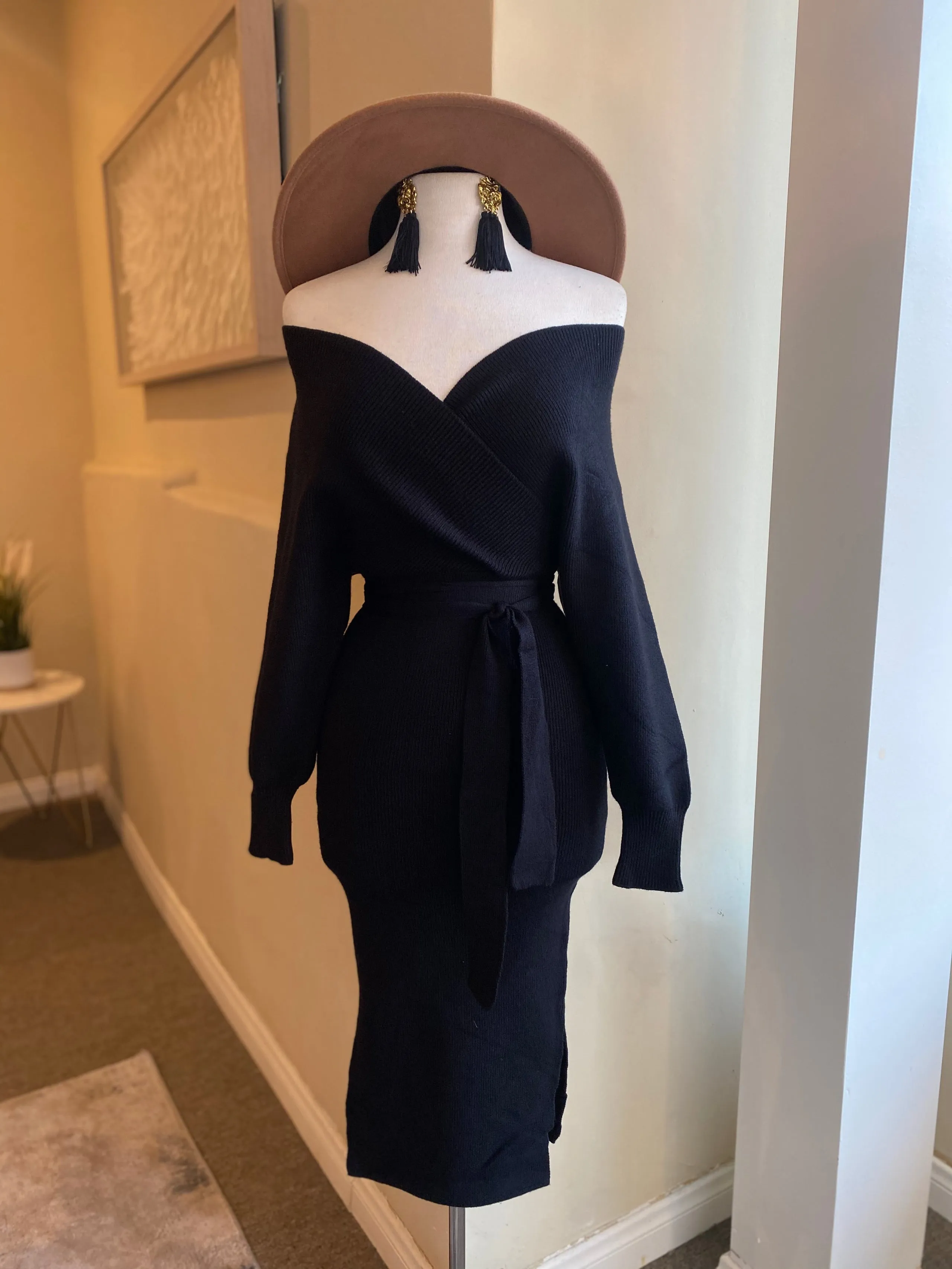 V Cut Ribbed Sweater Dress