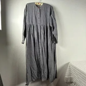 Vintage Unbranded Long Sleeve Floral Pattern Button Front Maxi Dress Gray OS